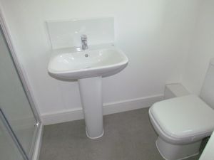 En suite - click for photo gallery
